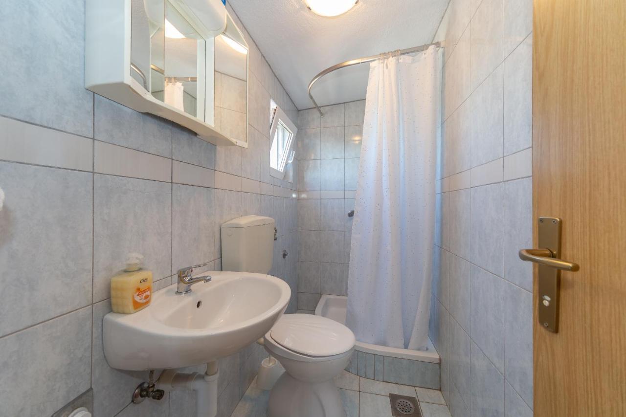 Apartmani Dada ビオグラード・ナ・モル エクステリア 写真