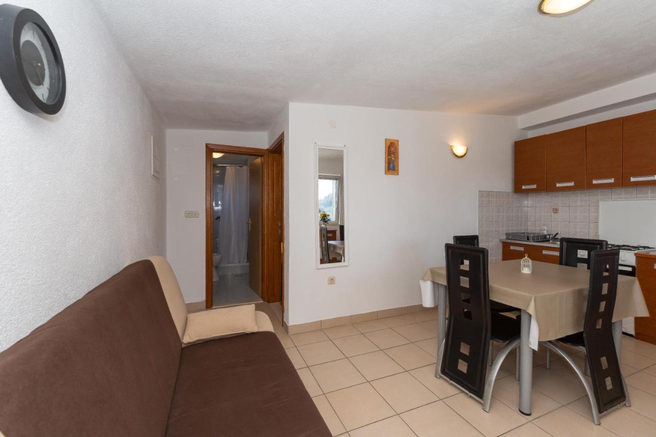 Apartmani Dada ビオグラード・ナ・モル エクステリア 写真