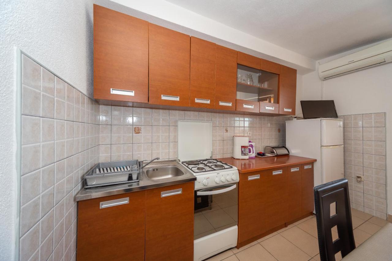 Apartmani Dada ビオグラード・ナ・モル エクステリア 写真